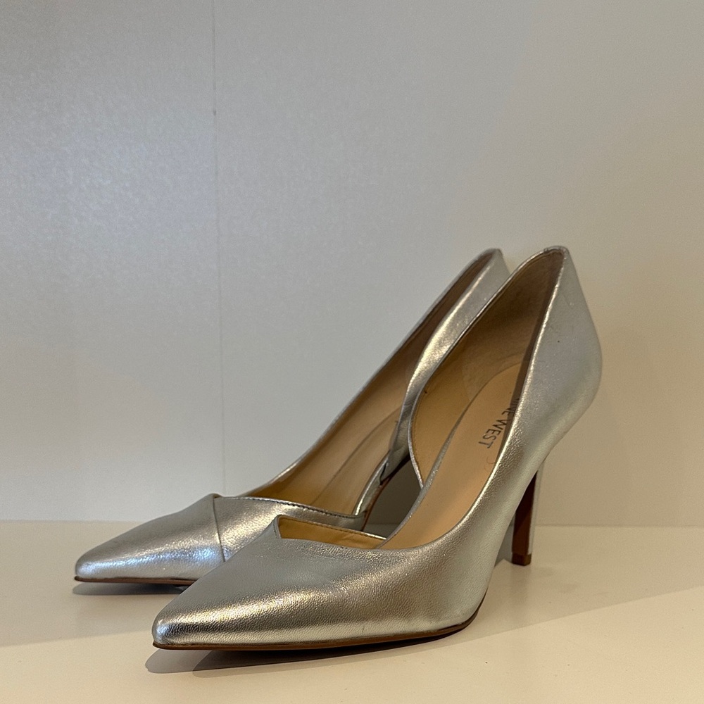 Nine West Silver Pointed Heels